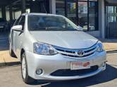 TOYOTA - ETIOS - 2013/2014 - Prata - R$ 45.900,00