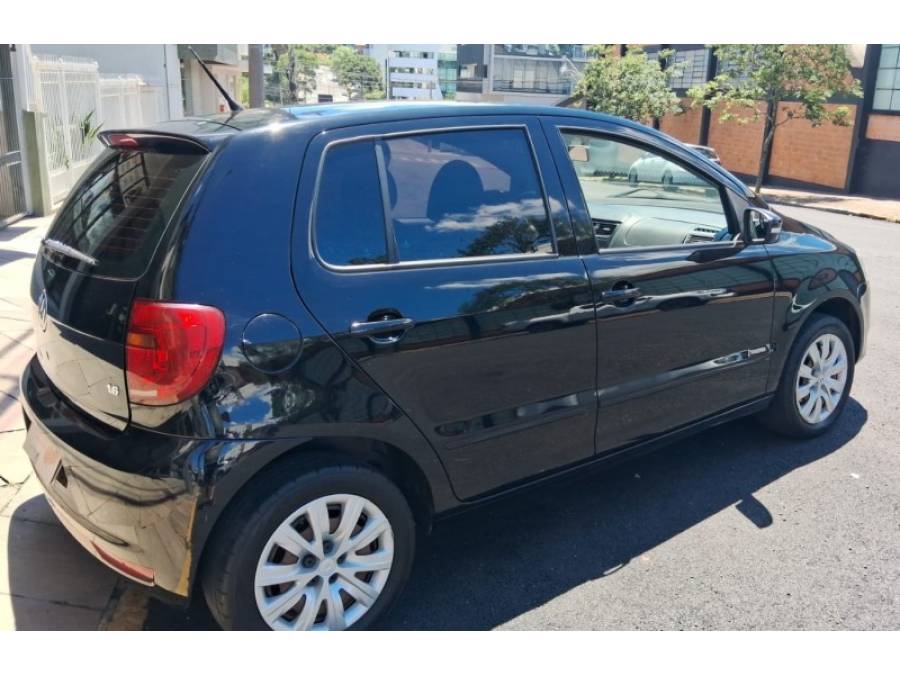 VOLKSWAGEN - FOX - 2011/2012 - Preta - R$ 37.000,00