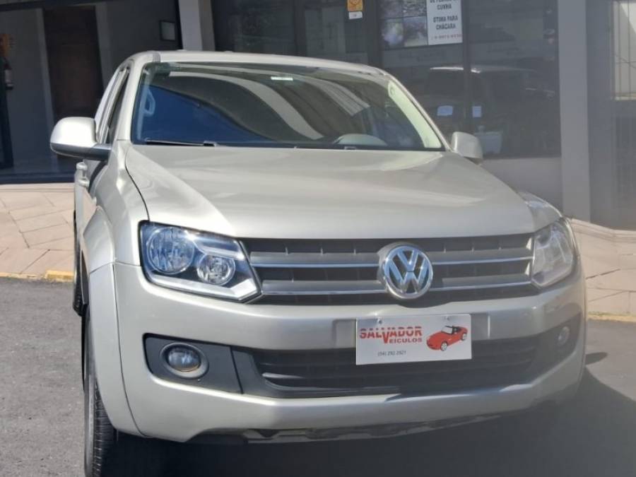 VOLKSWAGEN - AMAROK - 2014/2015 - Prata - R$ 88.000,00