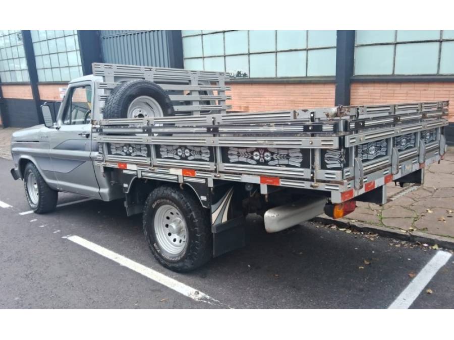 FORD - F-1000 - 1984/1984 - Prata - R$ 74.900,00