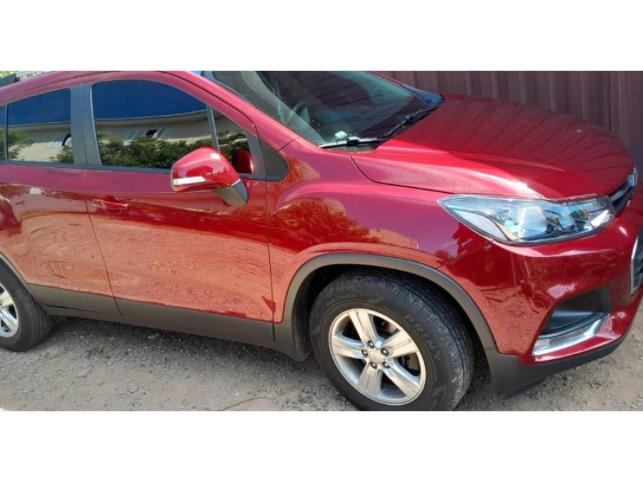 CHEVROLET - TRACKER - 2017/2018 - Vermelha - R$ 84.900,00