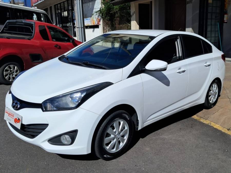 HYUNDAI - HB20S - 2015/2015 - Branca - R$ 52.900,00