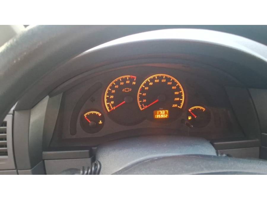 CHEVROLET - MERIVA - 2012/2012 - Prata - R$ 31.900,00