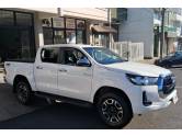 TOYOTA - HILUX - 2021/2021 - Branca - R$ 173.000,00