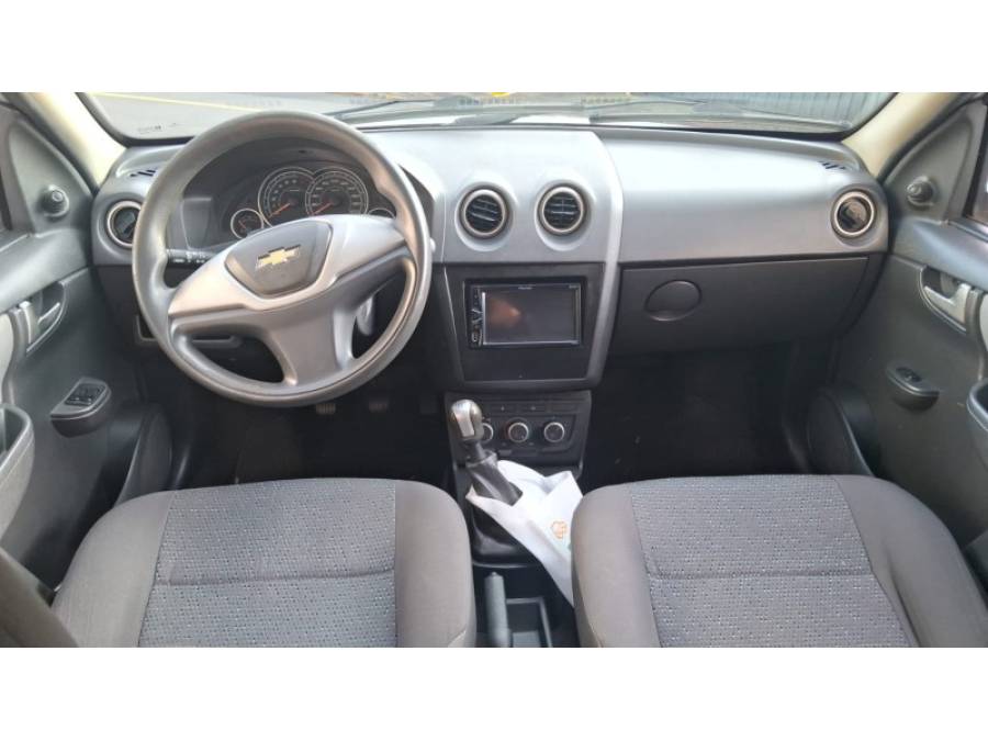 CHEVROLET - CELTA - 2012/2013 - Prata - R$ 36.000,00