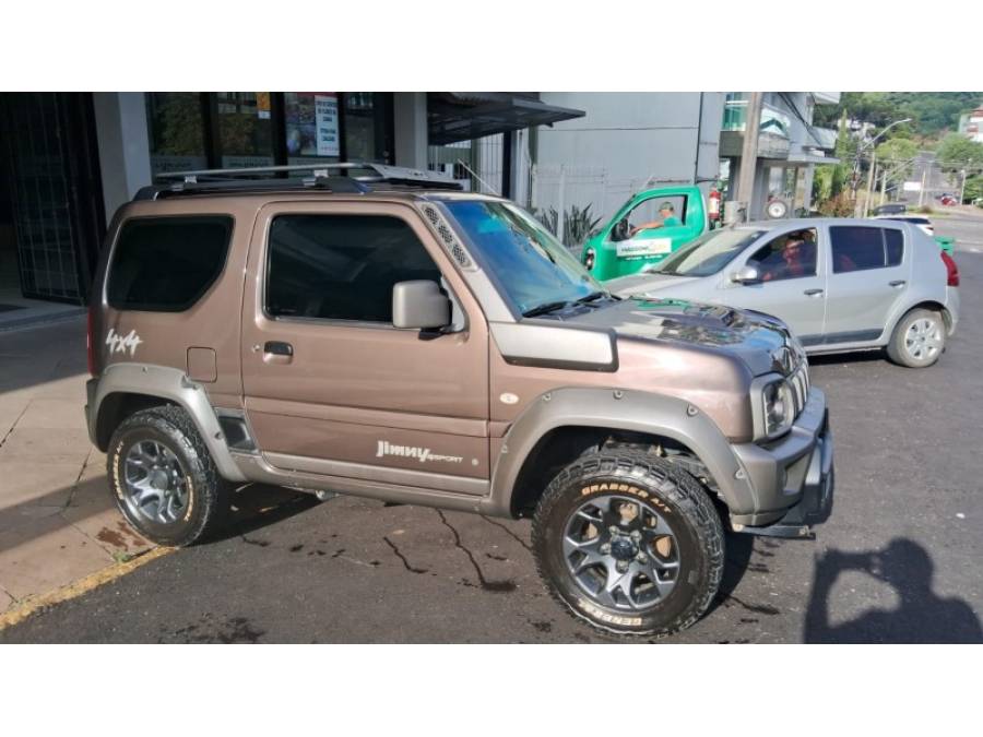 SUZUKI - JIMNY - 2021/2022 - Marrom - R$ 115.000,00