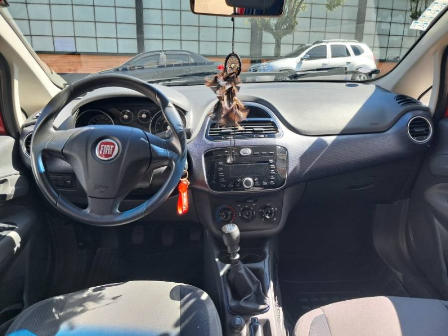 FIAT - PUNTO - 2013/2014 - Vermelha - R$ 42.900,00