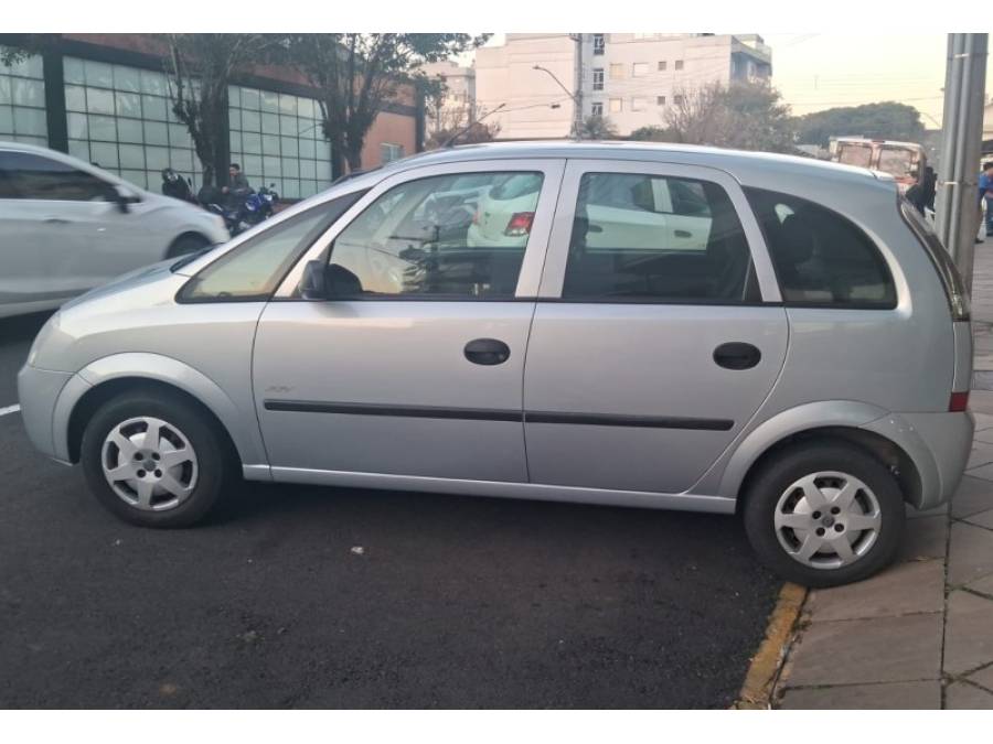 CHEVROLET - MERIVA - 2012/2012 - Prata - R$ 31.900,00