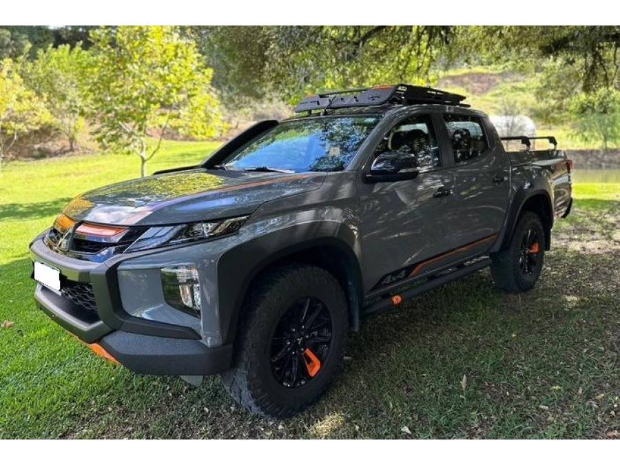 MITSUBISHI - L200 TRITON - 2023/2024 - Cinza - R$ 298.000,00