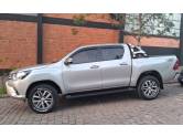 TOYOTA - HILUX - 2016/2017 - Prata - R$ 180.000,00