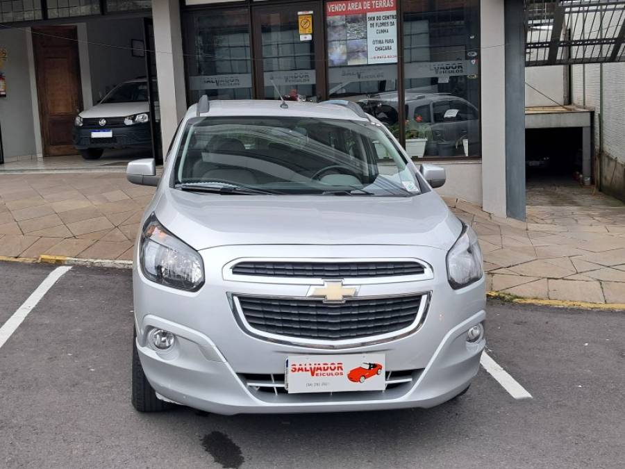 CHEVROLET - SPIN - 2015/2016 - Prata - R$ 57.900,00