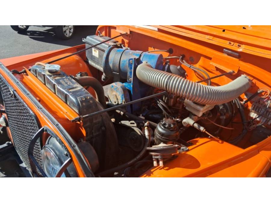 FORD - JEEP - 1979/1979 - Laranja - R$ 57.000,00