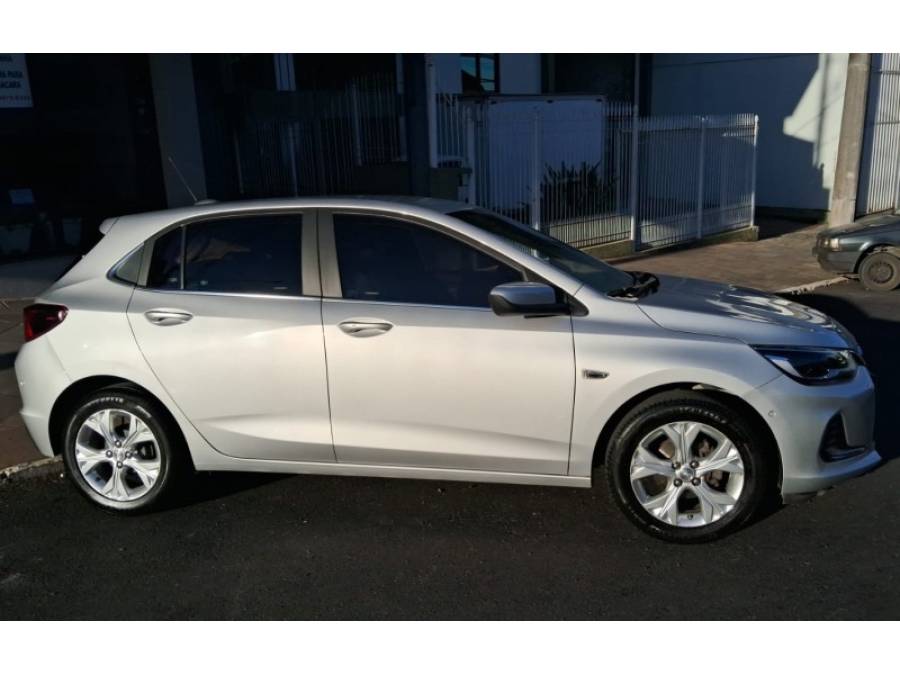 CHEVROLET - ONIX - 2020/2020 - Prata - R$ 81.900,00
