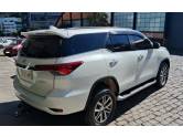 TOYOTA - HILUX SW4 - 2019/2020 - Branca - R$ 260.000,00