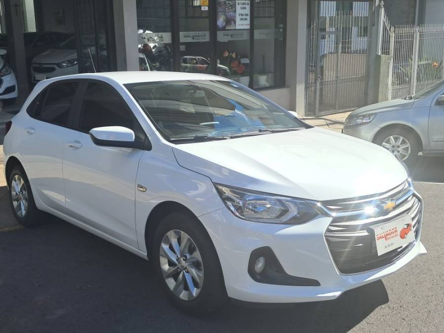 CHEVROLET - ONIX - 2020/2021 - Branca - Sob Consulta