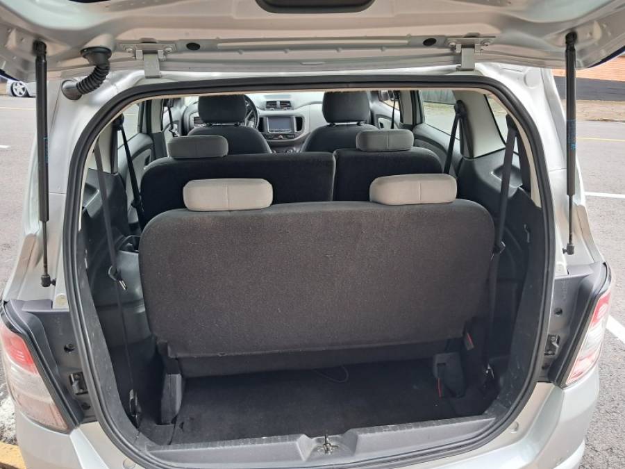 CHEVROLET - SPIN - 2015/2016 - Prata - R$ 57.900,00