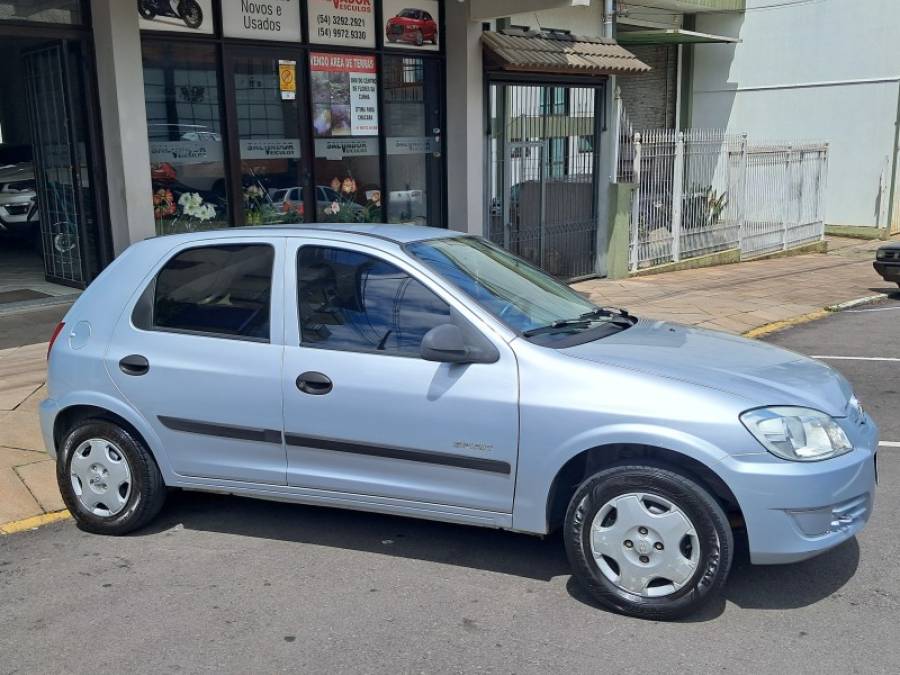 CHEVROLET - CELTA - 2006/2007 - Prata - R$ 23.900,00