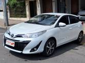 TOYOTA - YARIS - 2021/2022 - Branca - R$ 90.900,00
