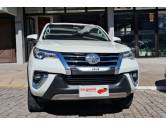 TOYOTA - HILUX SW4 - 2019/2020 - Branca - R$ 260.000,00