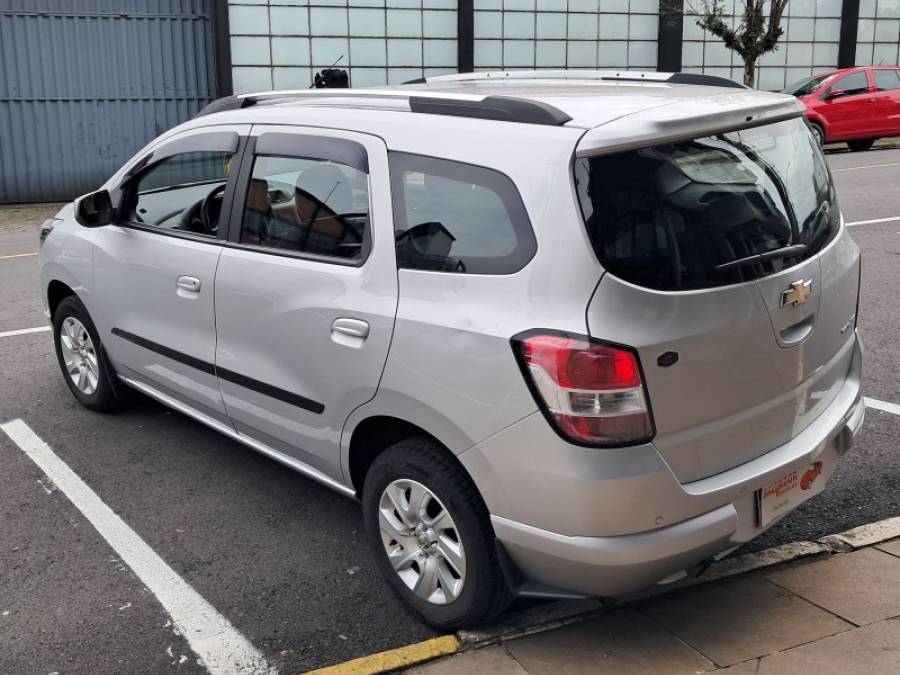 CHEVROLET - SPIN - 2015/2016 - Prata - R$ 57.900,00