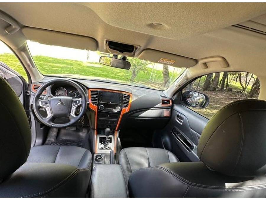 MITSUBISHI - L200 TRITON - 2023/2024 - Cinza - R$ 298.000,00