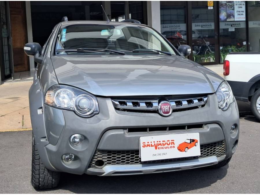 FIAT - STRADA - 2015/2016 - Cinza - R$ 68.000,00