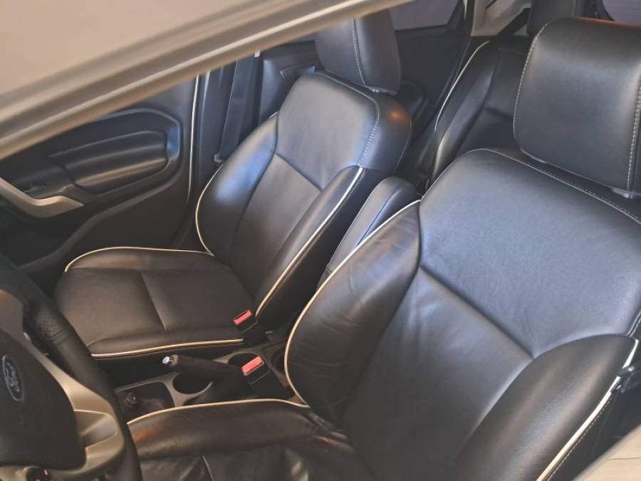 FORD - FIESTA - 2012/2012 - Branca - R$ 36.900,00