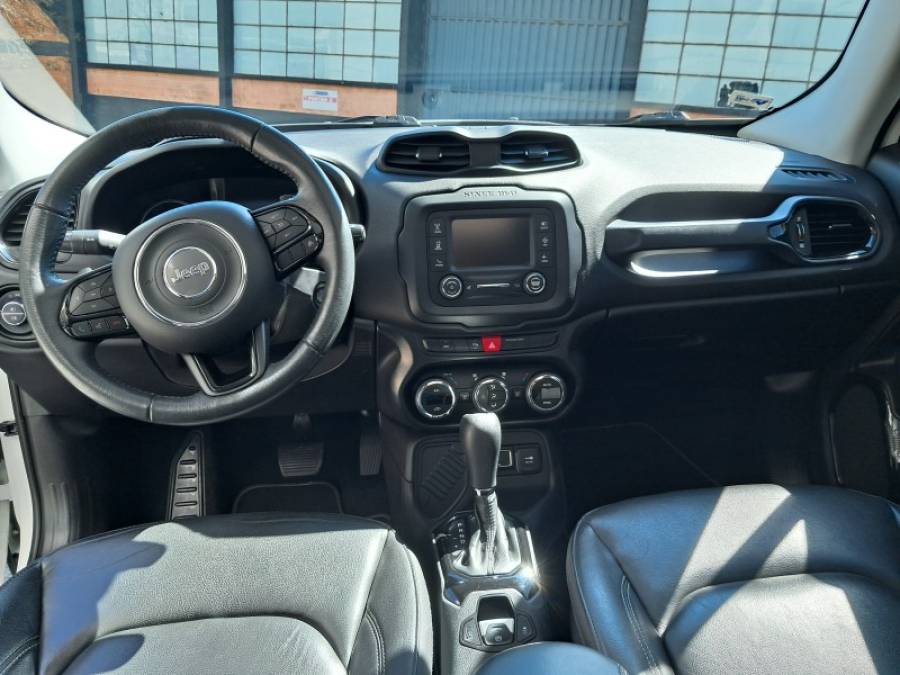 JEEP - RENEGADE - 2017/2018 - Branca - R$ 85.900,00