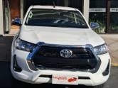 TOYOTA - HILUX - 2021/2021 - Branca - R$ 173.000,00