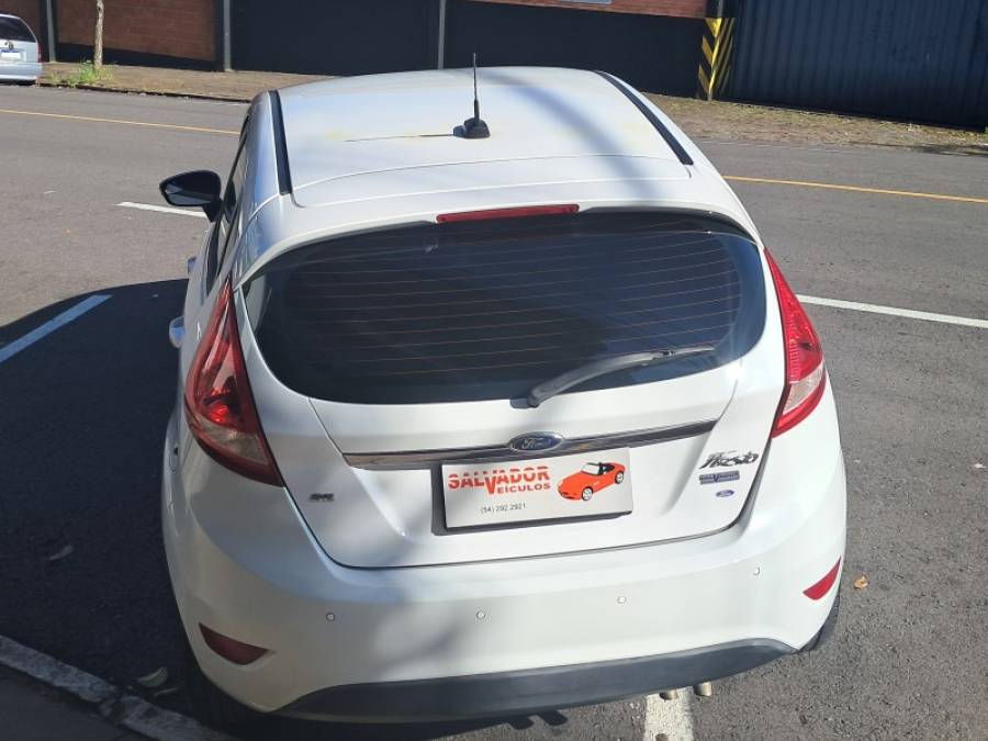 FORD - FIESTA - 2012/2012 - Branca - R$ 39.000,00