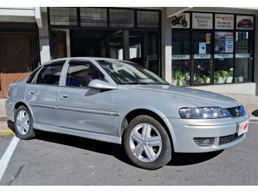 CHEVROLET - VECTRA - 2004/2005 - Bege - R$ 34.900,00