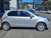 TOYOTA - ETIOS - 2013/2014 - Prata - R$ 45.900,00