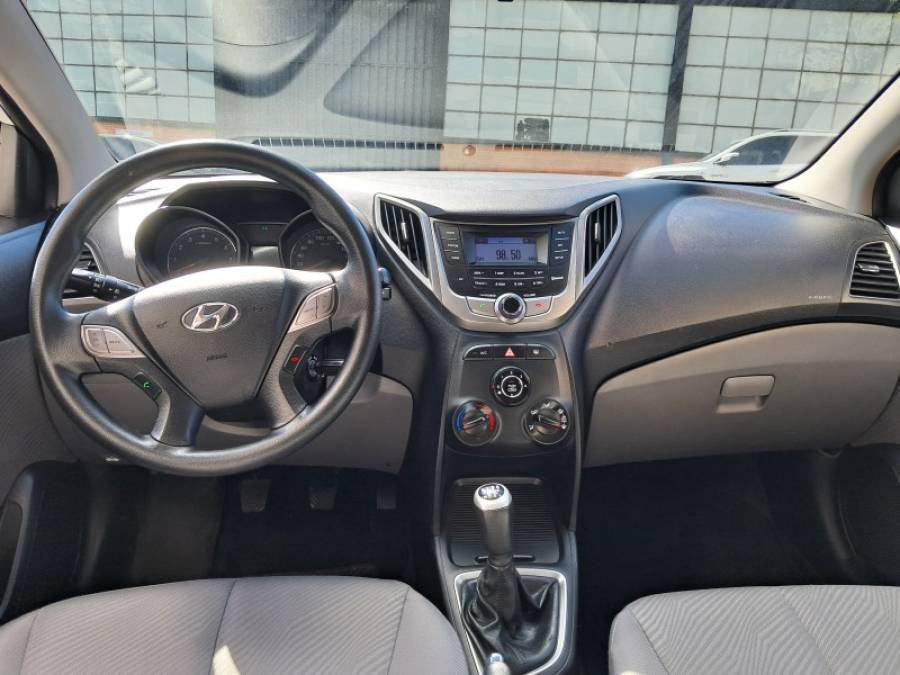 HYUNDAI - HB20S - 2015/2015 - Branca - R$ 54.900,00