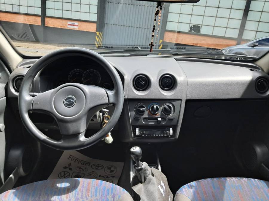 CHEVROLET - CELTA - 2006/2007 - Prata - R$ 23.900,00