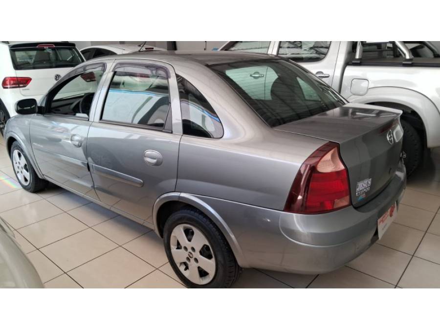 CHEVROLET - CORSA - 2007/2008 - Cinza - R$ 24.500,00