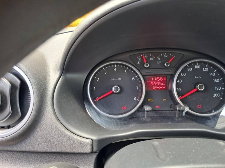 VOLKSWAGEN - GOL - 2012/2012 - Prata - R$ 37.900,00