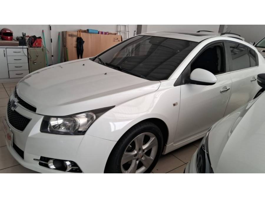 CHEVROLET - CRUZE - 2012/2013 - Branca - R$ 64.900,00