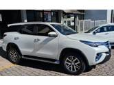 TOYOTA - HILUX SW4 - 2019/2020 - Branca - R$ 260.000,00