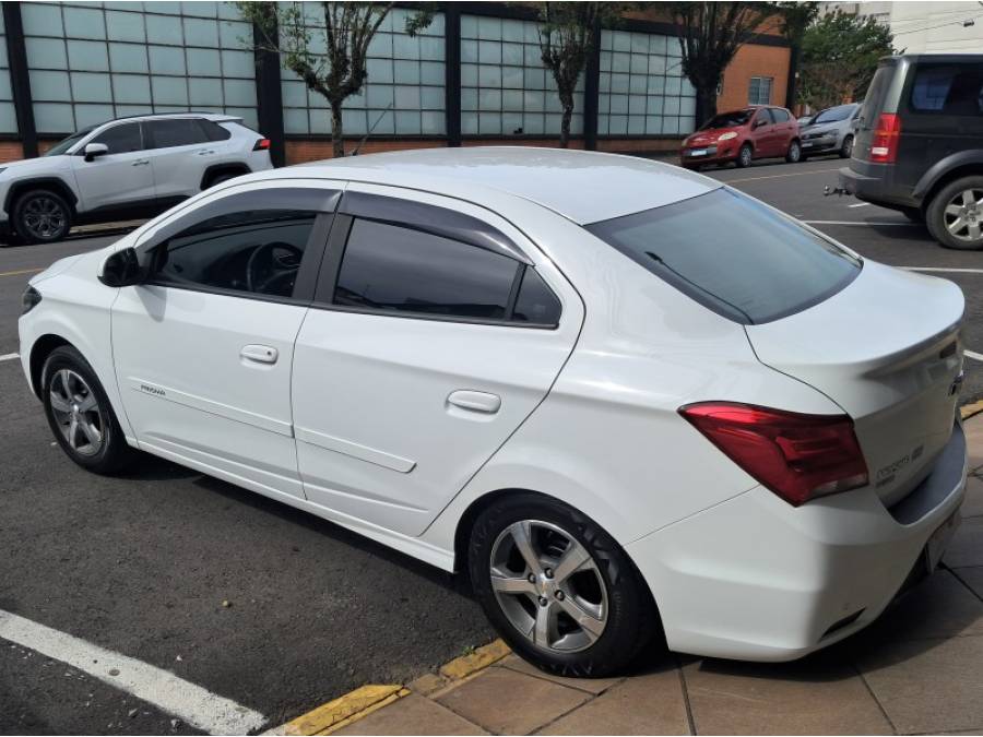 CHEVROLET - PRISMA - 2016/2017 - Branca - R$ 58.900,00