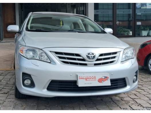 TOYOTA - COROLLA - 2013/2014 - Prata - R$ 75.000,00