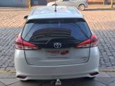 TOYOTA - YARIS - 2021/2022 - Branca - R$ 90.000,00