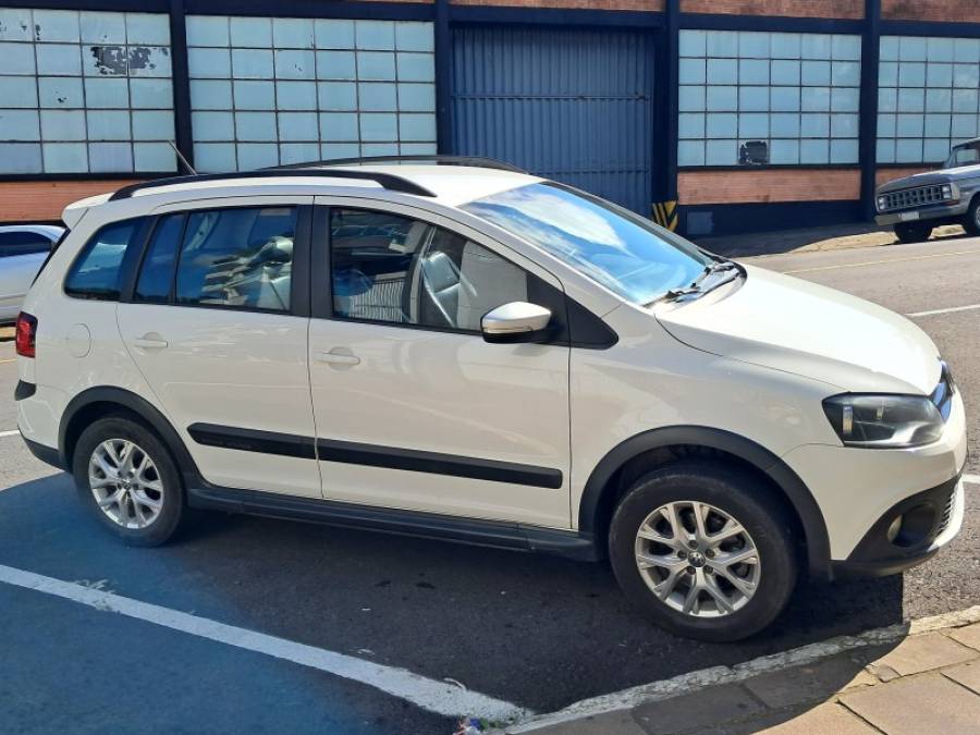 VOLKSWAGEN - SPACE CROSS - 2014/2014 - Branca - R$ 52.900,00