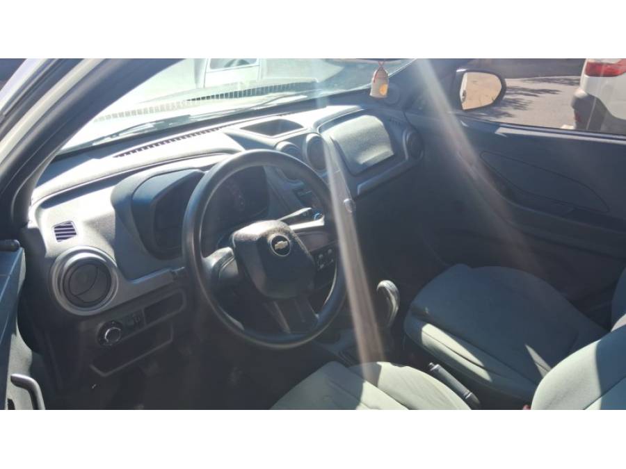 CHEVROLET - MONTANA - 2012/2013 - Branca - R$ 39.000,00