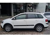 VOLKSWAGEN - SPACE CROSS - 2013/2014 - Branca - R$ 52.000,00